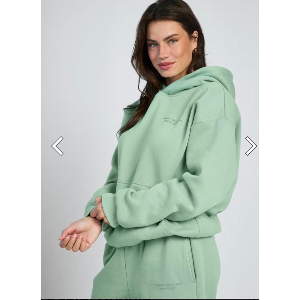 Comfrt Pastel Hoodie NWOT Size 3XL